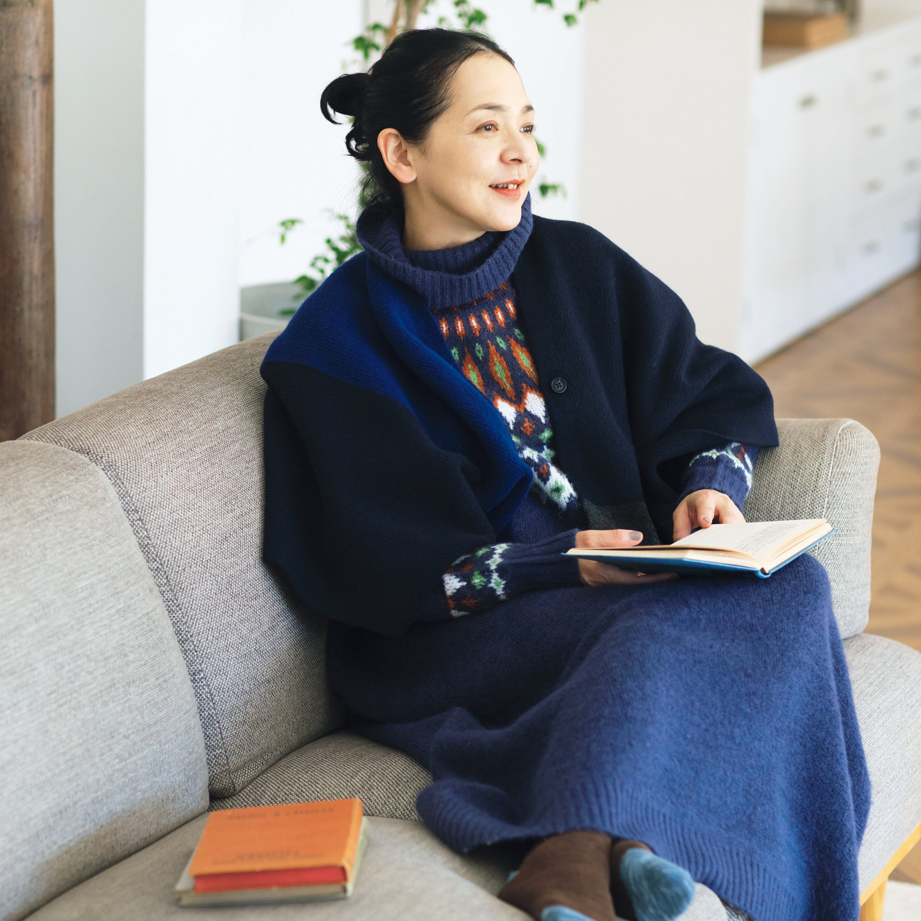 シーン別!おしゃれ心をくすぐる ごきげんコスパ服〜おうち時間編〜 | 【公式】大人のおしゃれ手帖web