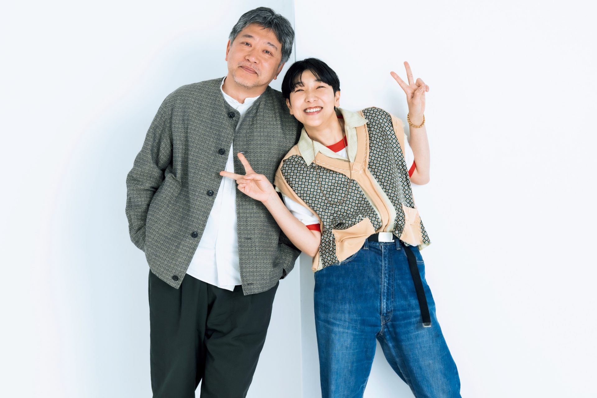 特別対談】安藤サクラさん × 是枝裕和さん「信頼って、力になる」ものづくりの醍醐味と心のつながりの大切さとは？ | 【公式】大人のおしゃれ手帖web