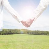 パートナーとのスキンシップ、50代以降はこうすればうまくいく！