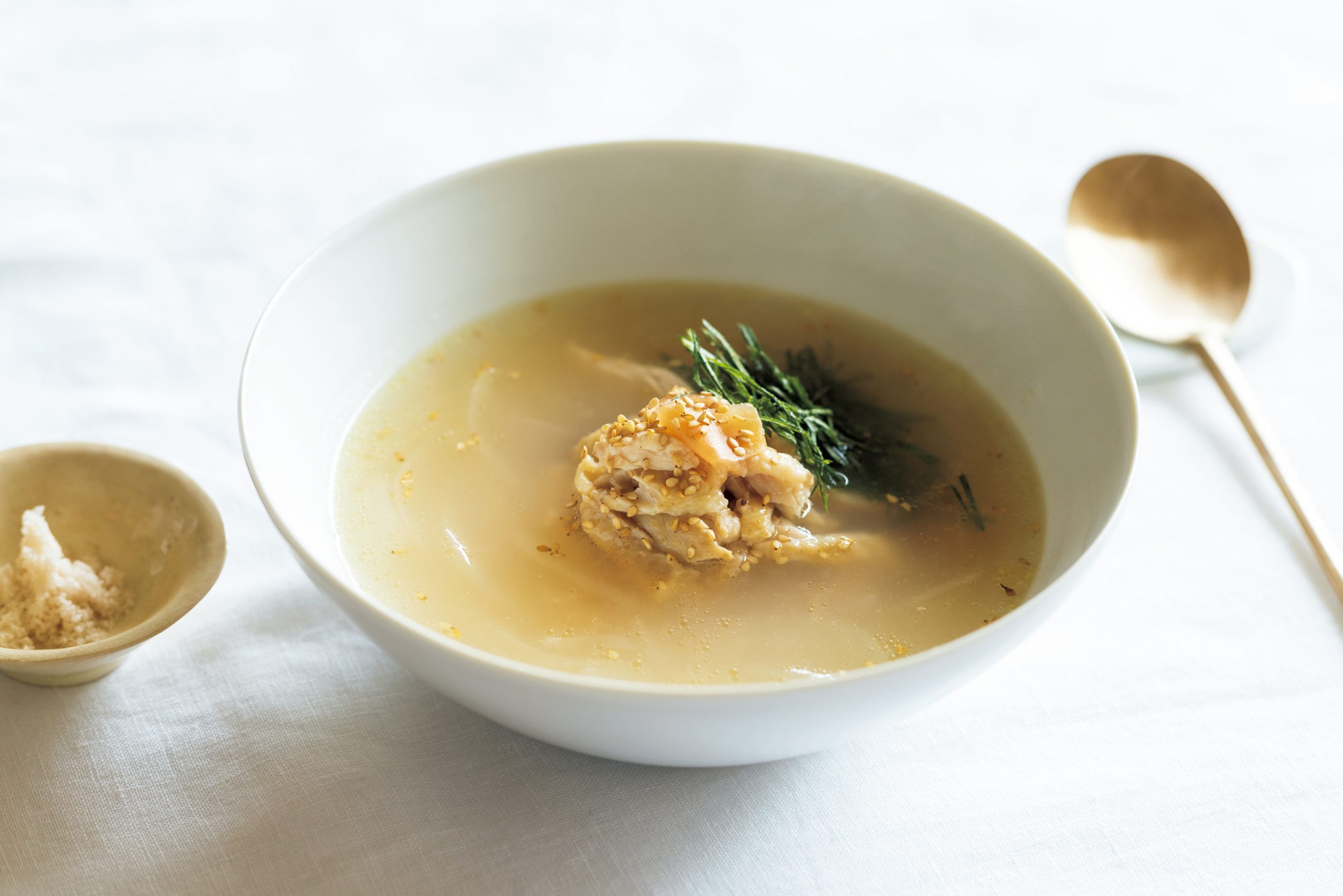 【疲労回復レシピ】ワタナベマキさんの 「鶏とスパイスの梅スープ」