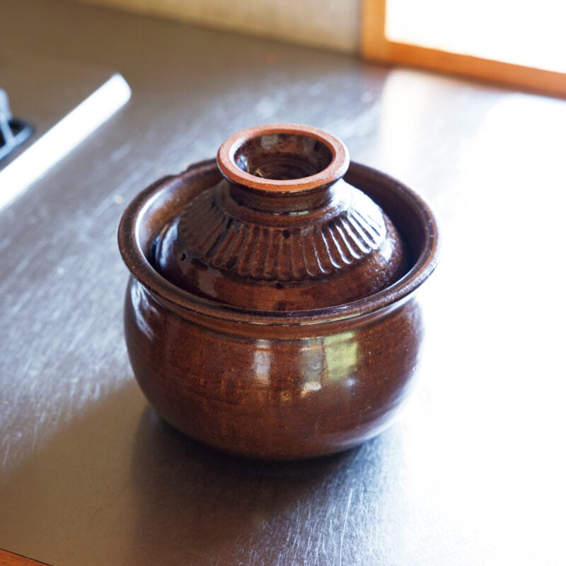 日々のごはんを炊く廣川 温さんの土鍋。