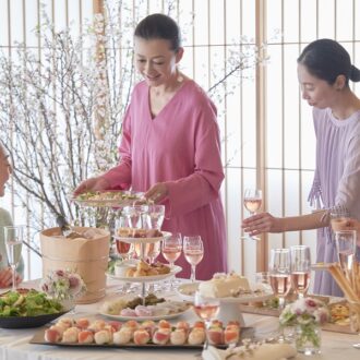 桐島かれんさんが祝う『大人のおしゃれ手帖』創刊10周年　～おもてなし料理をご紹介～