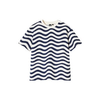 グラフィックTシャツ（半袖）￥1,990（税込）