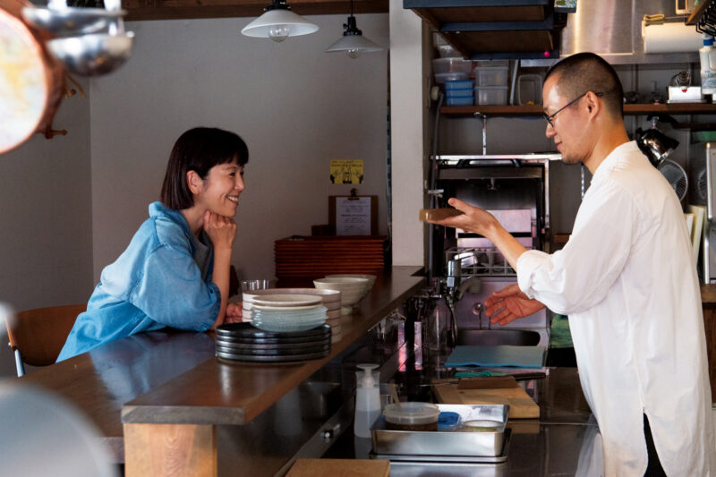 【恋するマキ食堂】店主・カンさんと語る おいしい♡を分かち合いたい……！ ヨン・ウジンに捧げたい韓国料理を習う