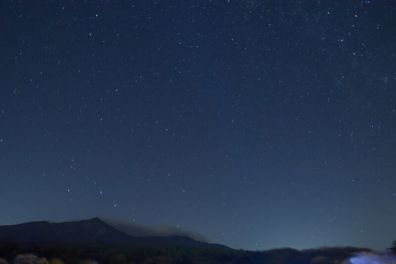 「グランドメルキュール八ヶ岳リゾート＆スパ」の展望デッキからの星空