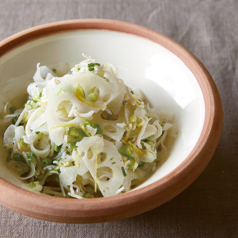 シャキシャキ歯ごたえ&さっぱり美味しい！ れんこんとしらすのレモンサラダ