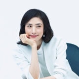 【天海祐希さんインタビュー】
「人生は意外と短い。だから、悩んでいる時間がもったいないんです」