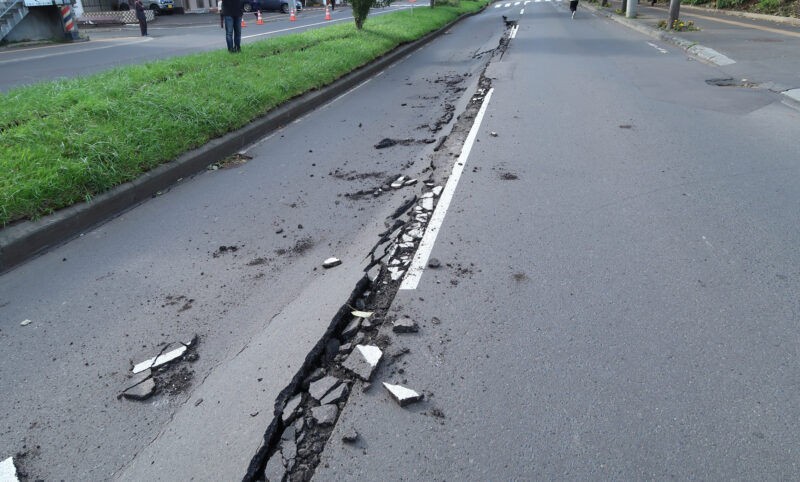 外出先で地震が起きたとき