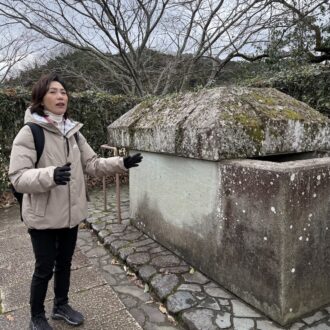 石舞台古墳とプロガイド
