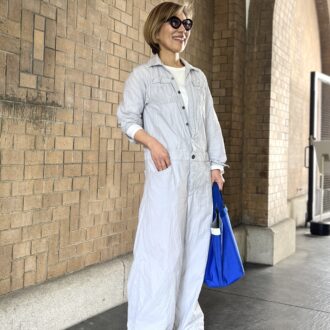 【京都スナップ】ラフに着こなす「ミナペルホネン」のオールインワン