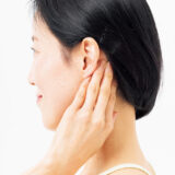 花粉症、胃腸、鼻炎etc... 
ここ押して！　季節の変わり目に効くツボ押し