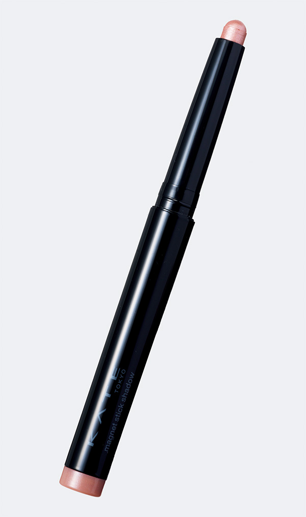 ケイト マグネットスティックシャドウ EX-2 ￥1,430（編集部調べ・限定発売）／カネボウ化粧品