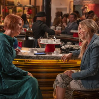キャリー、ミランダ、シャーロットの友情は続く。『AND JUST LIKE THAT... シーズン３／セックス・アンド・ザ・シティ新章』 ©2025 WarnerMedia Direct, LLC. All Rights Reserved. HBO Max™ is used under license.
