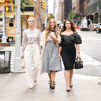 SATCの続編として2021年にスタート。『AND JUST LIKE THAT... シーズン１／セックス・アンド・ザ・シティ新章』 ©2021 WarnerMedia Direct, LLC. All Rights Reserved. HBO Max™ is used under license.