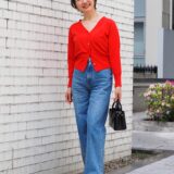 【スナップ】50代のデニムコーデをチェック！ ヘルシーな肌見せであか抜け