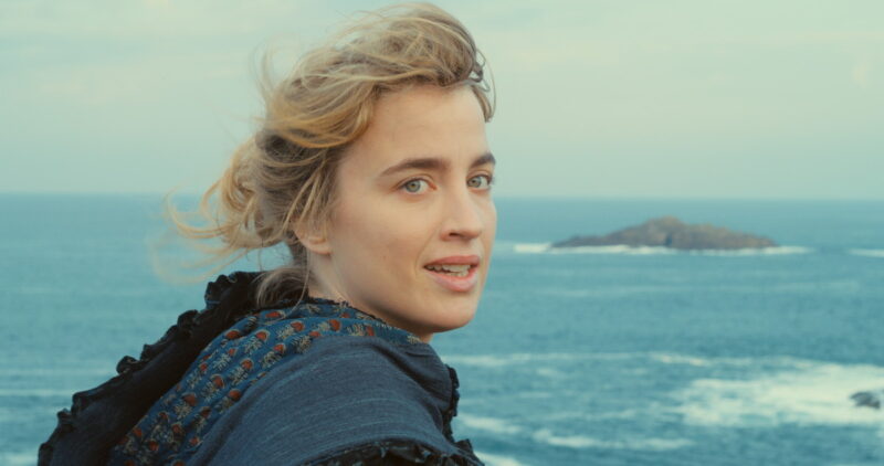 『燃ゆる女の肖像』でエロイーズ役を演じたアデル・エネル。© 2019 Lilies Films / Hold-Up Films & Productions / Arte France Cinéma