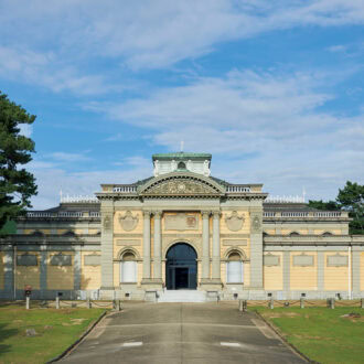 奈良国立博物館開館130 年記念 特別展『超 国宝―祈りのかがやき―』 場所： 奈良国立博物館 東・西新館（奈良県） 開催：開催中〜6月15日（日） 開館 ：9:30〜17:00　※入館は閉館の30分前まで 閉館 ：月曜日、5月7日（水） 050-5542-8600（ハローダイヤル）