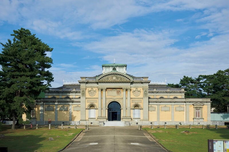 奈良国立博物館開館130 年記念 特別展『超 国宝―祈りのかがやき―』 場所： 奈良国立博物館 東・西新館（奈良県） 開催：開催中〜6月15日（日） 開館 ：9:30〜17:00　※入館は閉館の30分前まで 閉館 ：月曜日、5月7日（水） 050-5542-8600（ハローダイヤル）