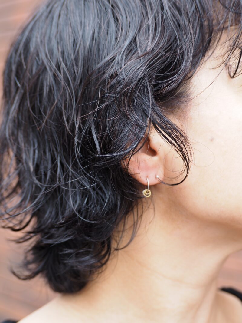 ピアス