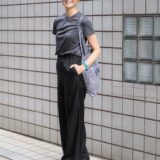 【スナップ】スタイルの良さが際立つ！ グラデーションをきかせたシンプルコーデ