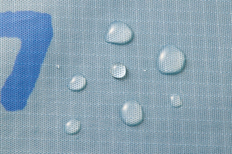 梅雨にうれしい撥水加工