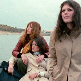 ヴァカンスを過ごす海辺の別荘へと向かう3人。『オルエットの方へ』4Ｋレストア版 © 1973 V.M. PRODUCTIONS / ANTINÉA