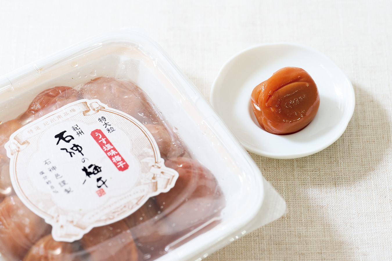 紀州南高梅 うす塩味梅干 特大粒 400g ¥2,210／石神邑