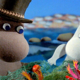 素朴でぬくもりのあるパペットアニメーション。『ムーミンパパの思い出』© Filmkompaniet / Animoon Licensed by Filmkompaniet Moomin Characters™