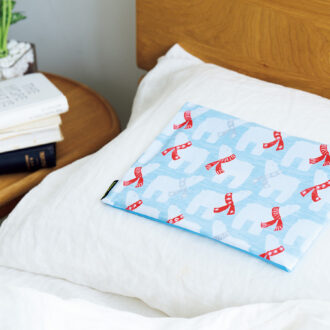 北極まくら シロクマ￥2,420／銀座ロフト