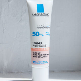 UVイデア XL プロテクショントーンアップ ローズ+ SPF50+・PA++++ 30mL ￥3,960／ラ ロッシュ ポゼ