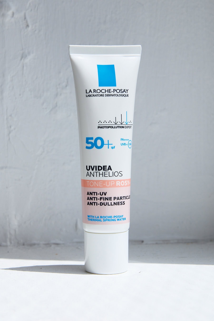 UVイデア XL プロテクショントーンアップ ローズ+ SPF50+・PA++++ 30mL ￥3,960／ラ ロッシュ ポゼ