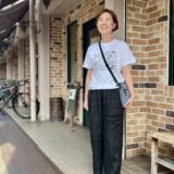 【京都スナップ】「無印良品」のリネンのパンツに草間彌生のアートＴシャツでショッピング