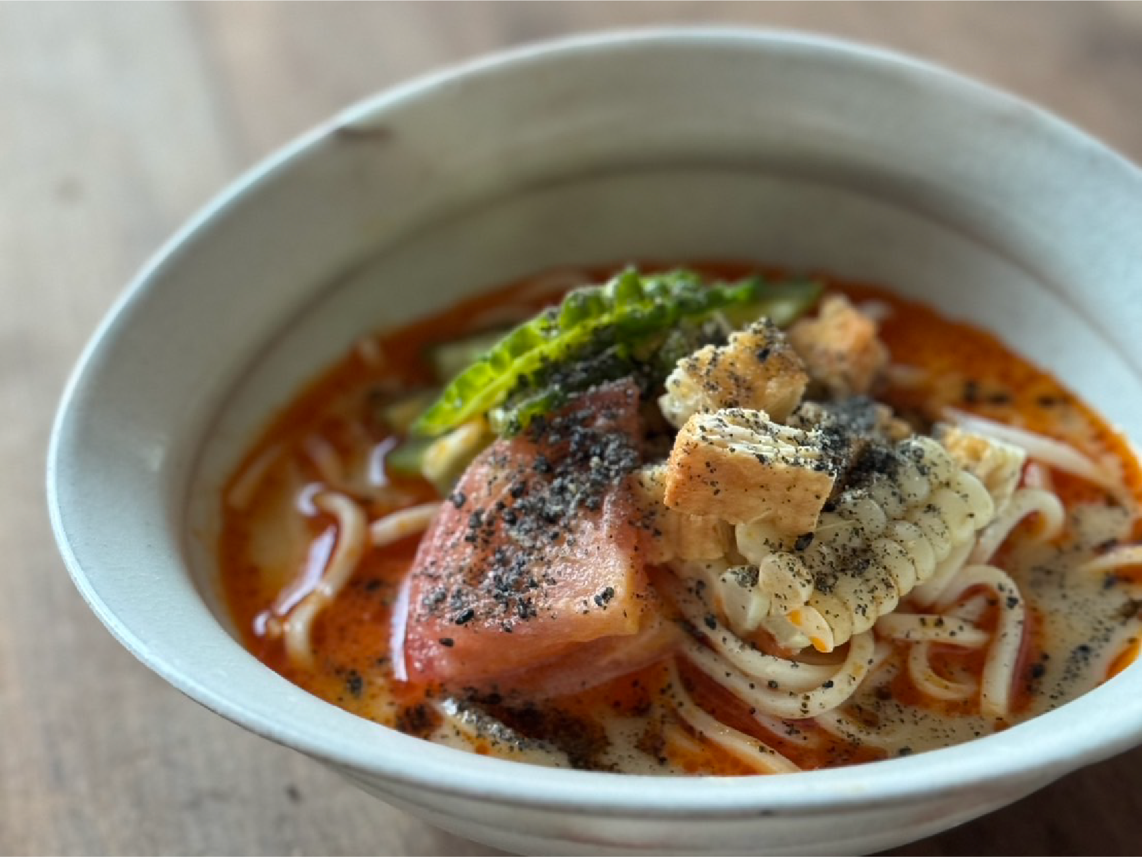 大阪　天満　ごま　老舗　和田萬　ごま専門店 香る担々麺 02