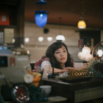 四女役は、広瀬すず。Netflixシリーズ『阿修羅のごとく』独占配信中