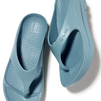 ダブルフリップフロップ¥10,560／テリックジャパン