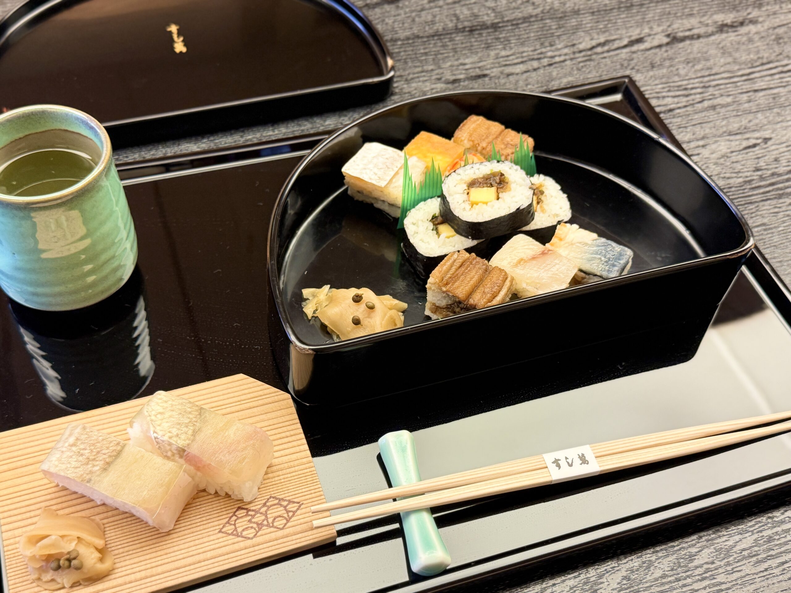 鮨まん　食事