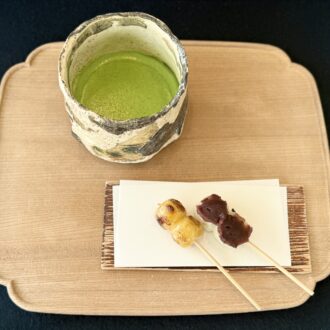 藤田美術館　あみじま茶屋　　抹茶とお団子