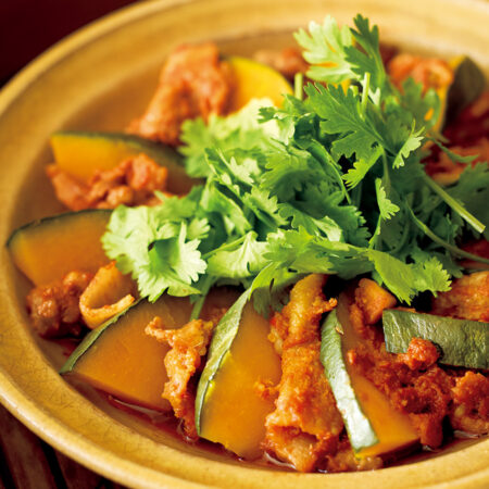 ご飯がすすむ！
かぼちゃのピリ辛豚ばら蒸し