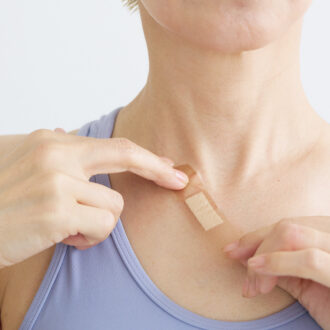 【中編】完全保存版！ 50代におすすめ！　
部位別「絆創膏を貼るだけ」整体