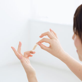 50代の大革命!
不調に効く「絆創膏を貼るだけ」整体 
【前編】やり方のコツを徹底紹介