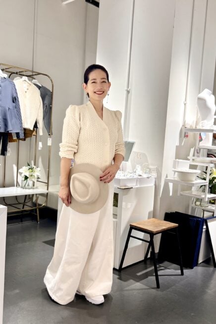 【京都スナップ】「リッシュデコ」のショート丈トップスでスタイルアップ！