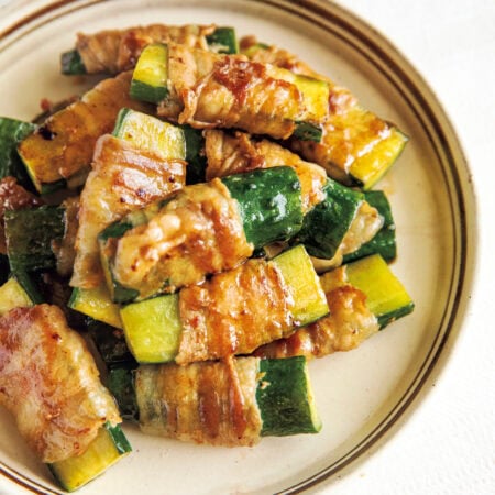 焼いても美味しい！きゅうりのメイン料理
肉巻ききゅうりのオイスター焼き