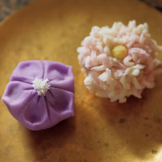桐島かれんさん 和菓子を習う 作って味わう新たな楽しみ