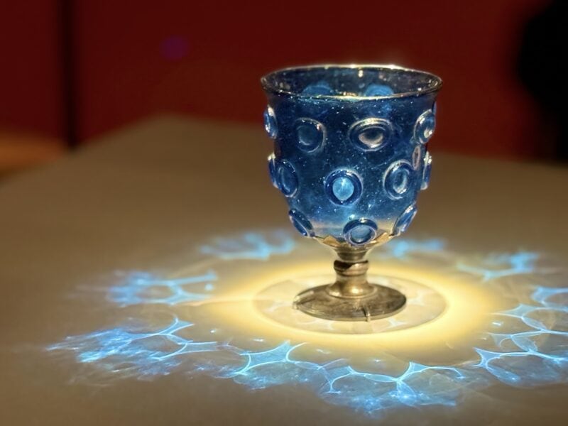 第77回正倉院展 中倉70「瑠璃坏 附 受座(るりのつき つけたり うけざ)」