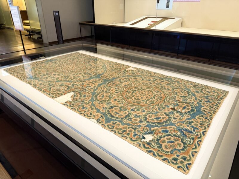 第77回正倉院展 北倉150「花氈(かせん)」