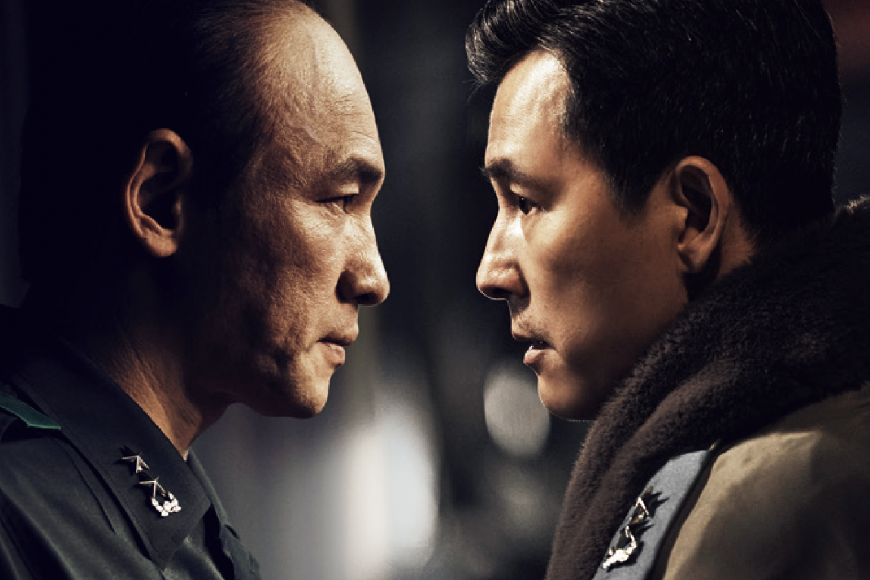 『ソウルの春』 1979年12月12日に韓国・ソウルで発生した粛軍クーデターを題材に、反乱軍と鎮圧軍の9時間の攻防を一部フィクションを交えながら描いた作品。繰り返される軍事クーデターと、そのたびに踏みにじられてきた民主主義という韓国の現代史を知ることができる。