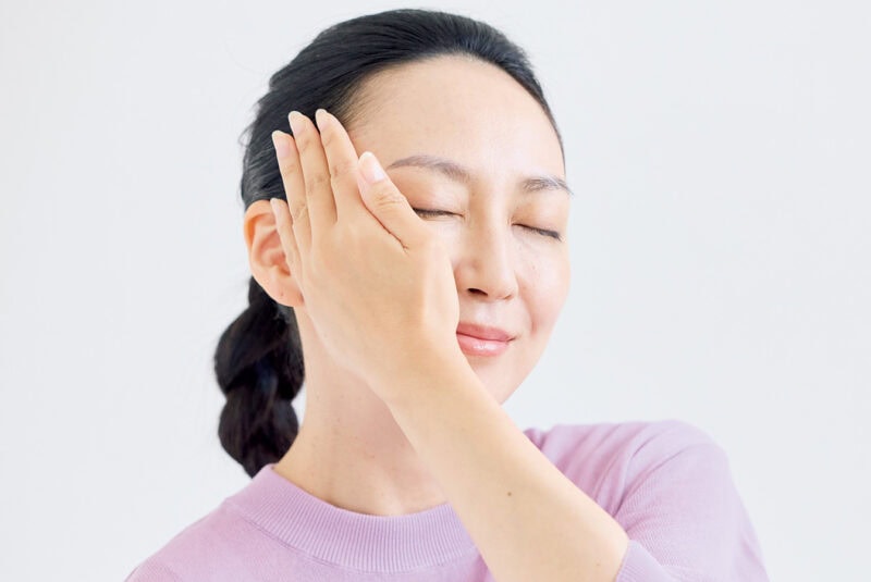 ごわつき50代の肌をクリアに導く 【3ステップ美白】シミの根は秋に