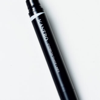 KANEBO アイブロウシェイドライナーSL1 グレイッシュシェイド ¥3,850／カネボウインターナショナルDiv.