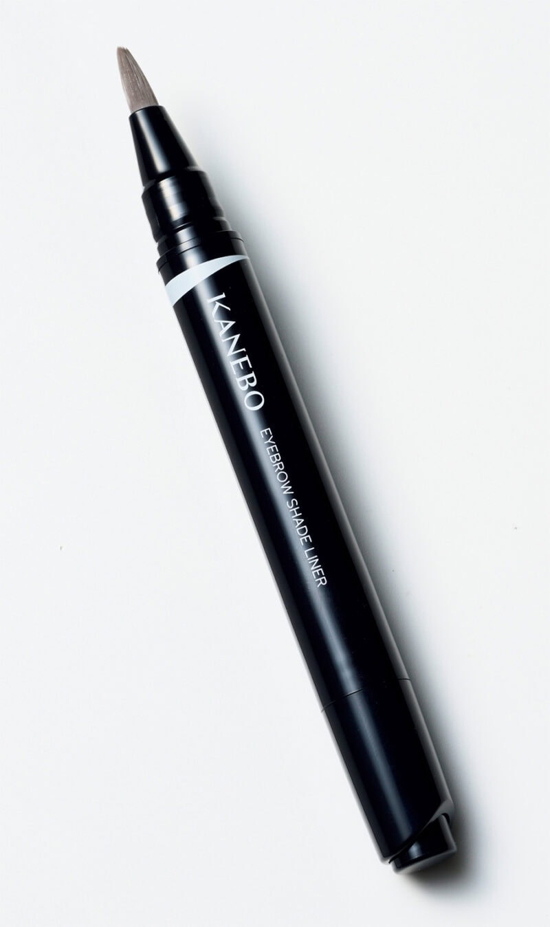KANEBO アイブロウシェイドライナーSL1 グレイッシュシェイド ¥3,850／カネボウインターナショナルDiv.