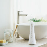 50代からのお口ケアは超音波水流で　～気を付けたいのは“歯ブラシで取りきれない汚れ”でした～
